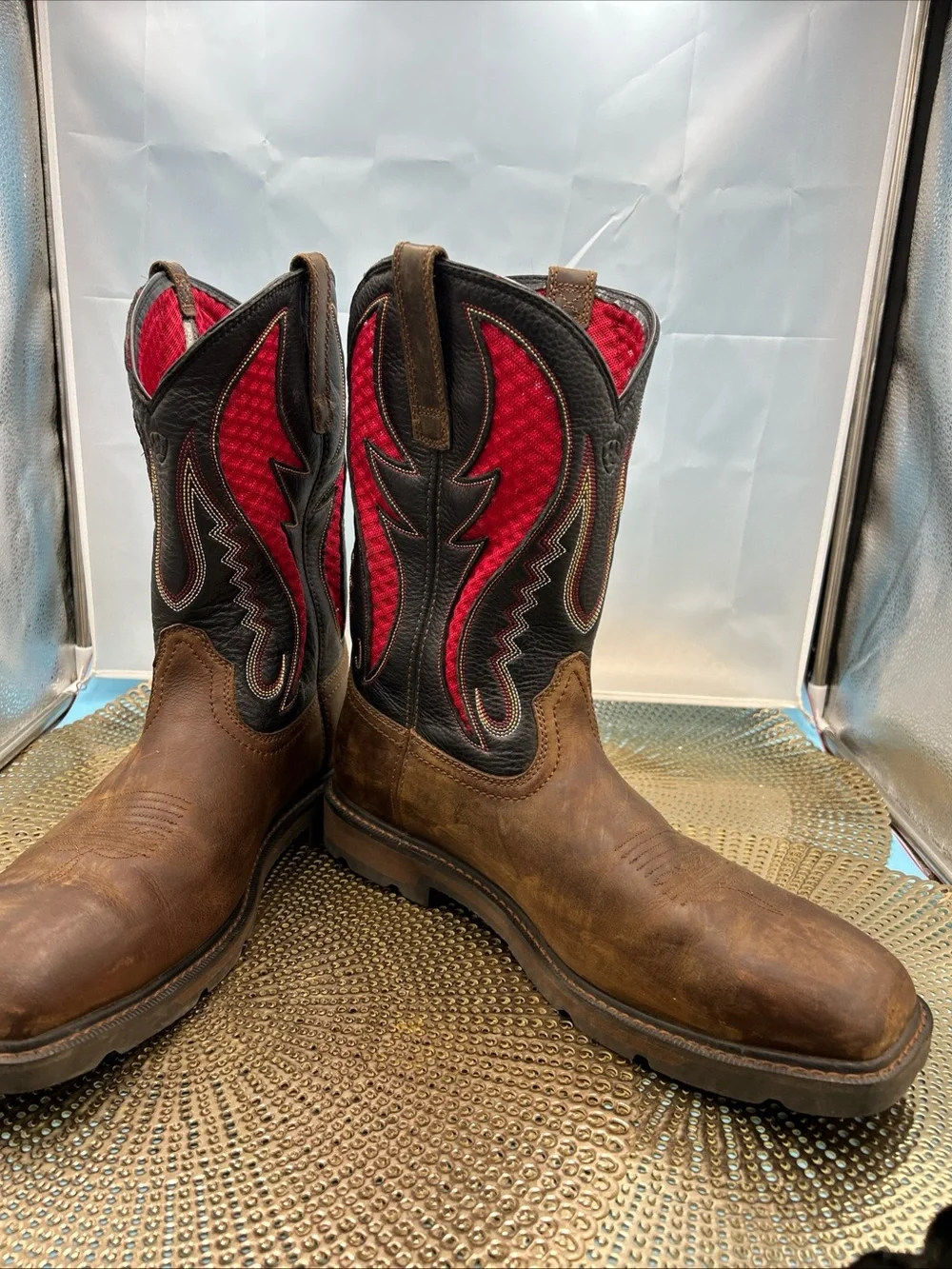Ariat very nice